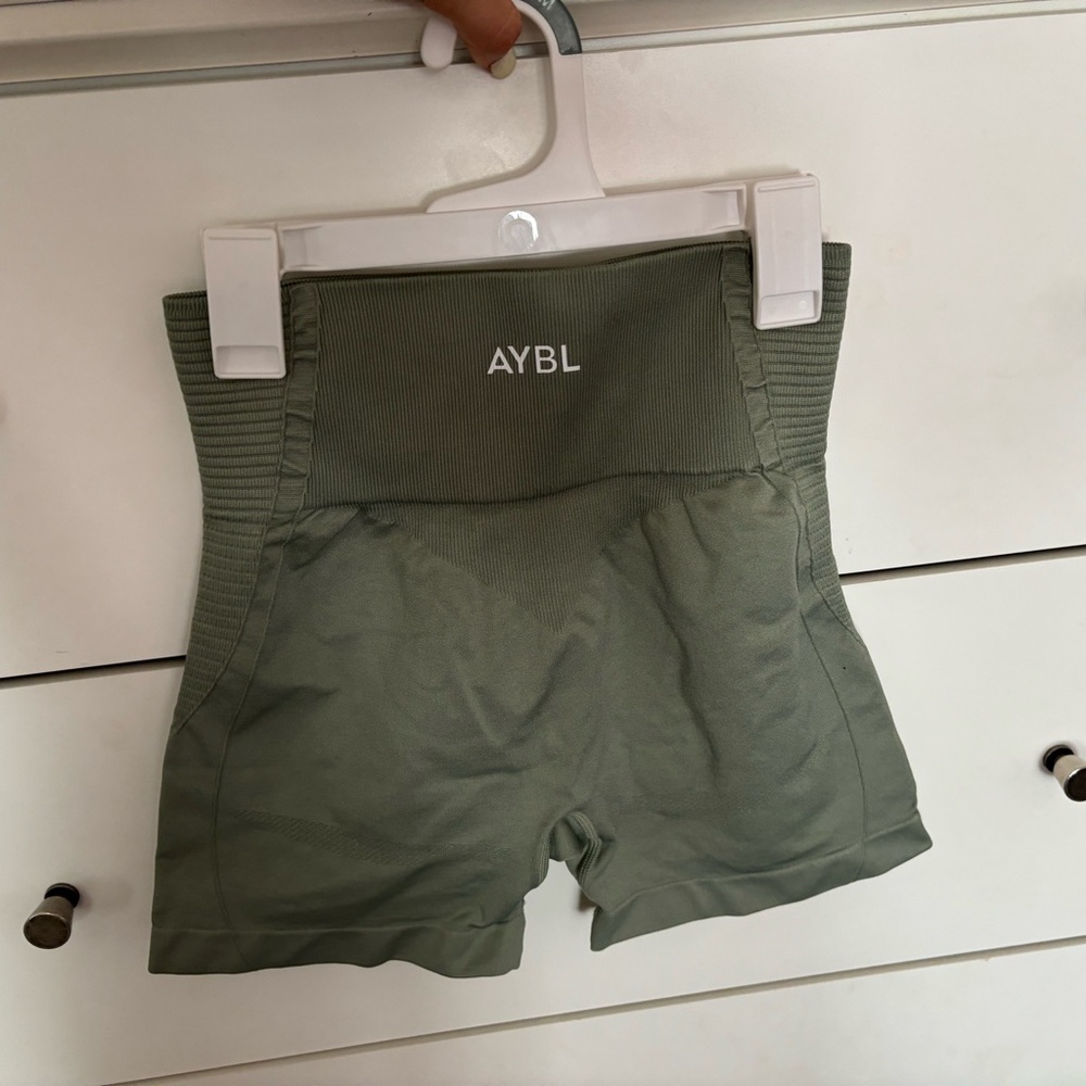 Balance V3 seamless shorts